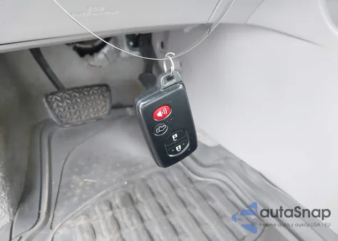 2009 Toyota Highlander Limited z USA, uszkodzony, nr VIN JTEES42AX92143449